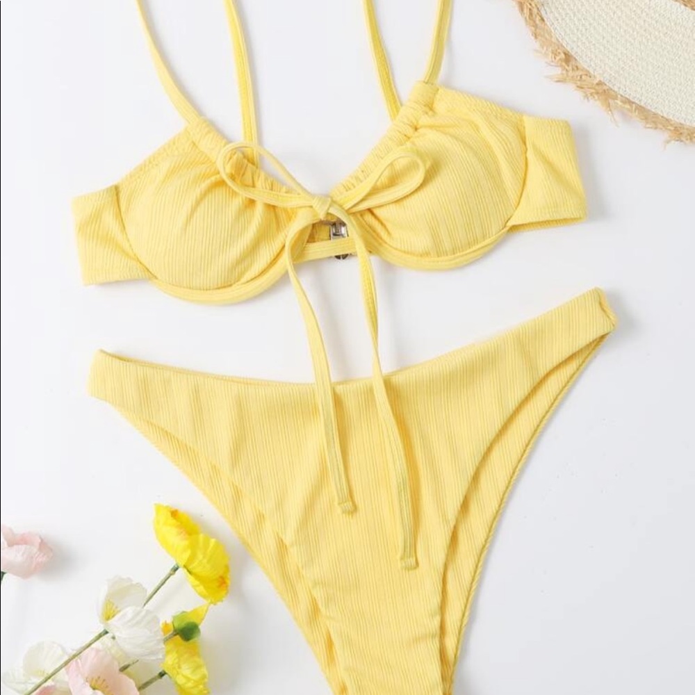 YELLOW BIKINI SET